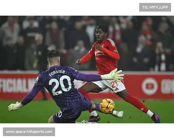 英超圣诞赛程开启，争冠格局渐趋明朗